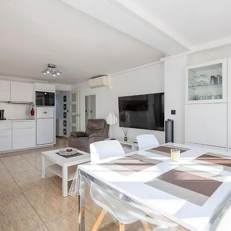 Luminoso Piso De Tres Con Vistas Al Mar Castell-Platja d'Aro