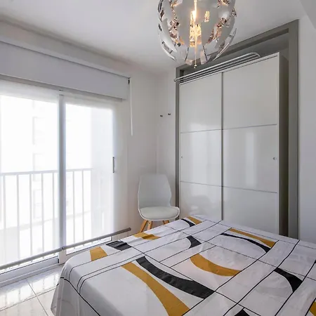 Luminoso Piso De Tres Con Vistas Al Mar Appartement