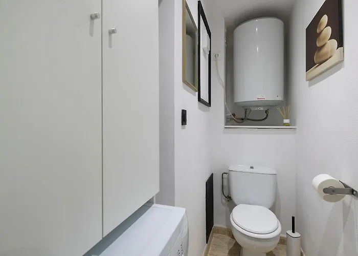 Luminoso Piso De Tres Con Vistas Al Mar